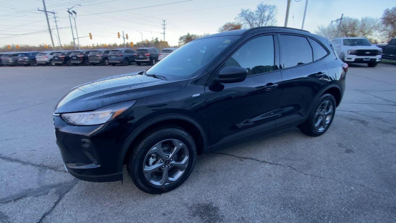 2026 Ford Escape ST-Line Photo3