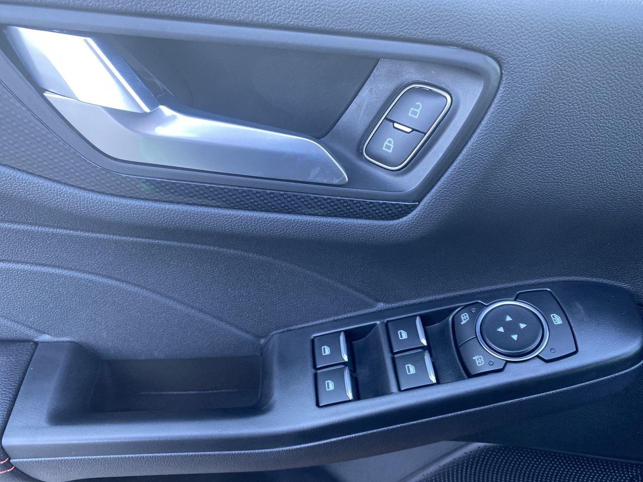 2026 Ford Escape ST-Line Photo