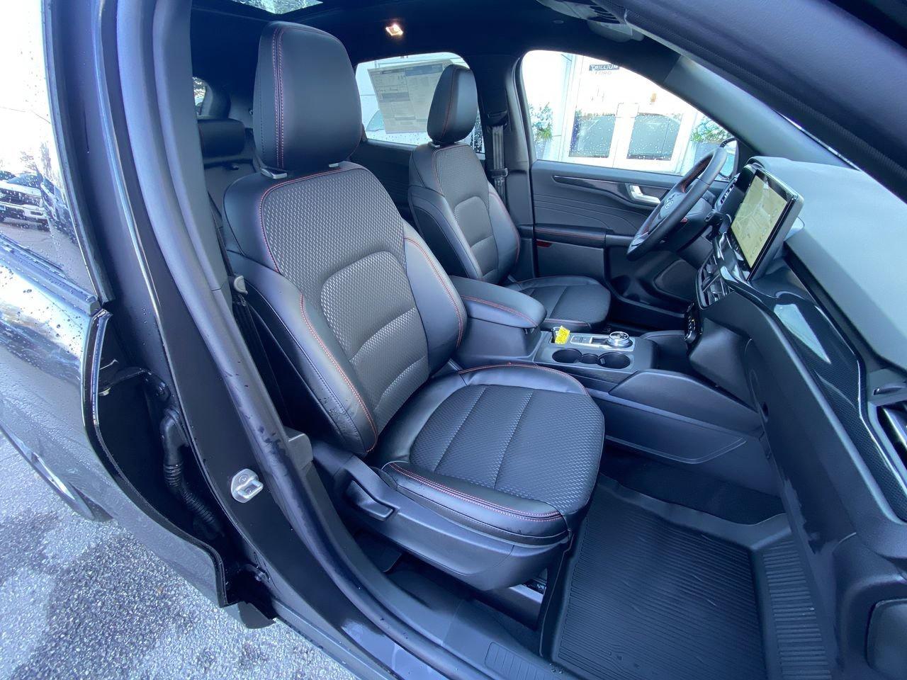 2026 Ford Escape ST-Line Photo