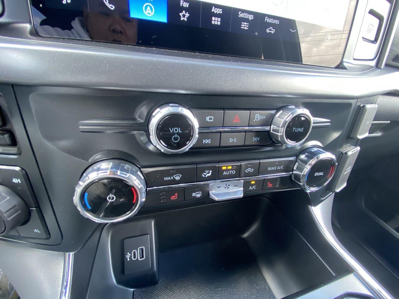 2025 Ford F-150 XLT Photo