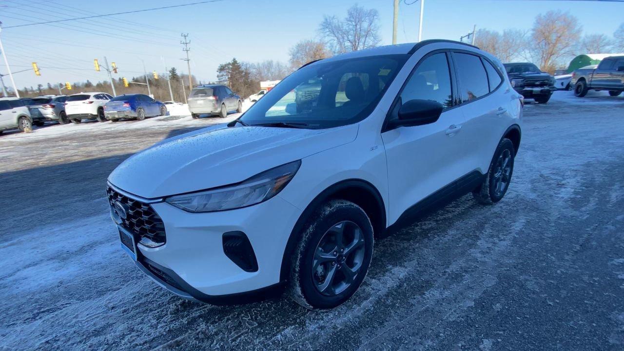 2026 Ford Escape ST-Line Photo3