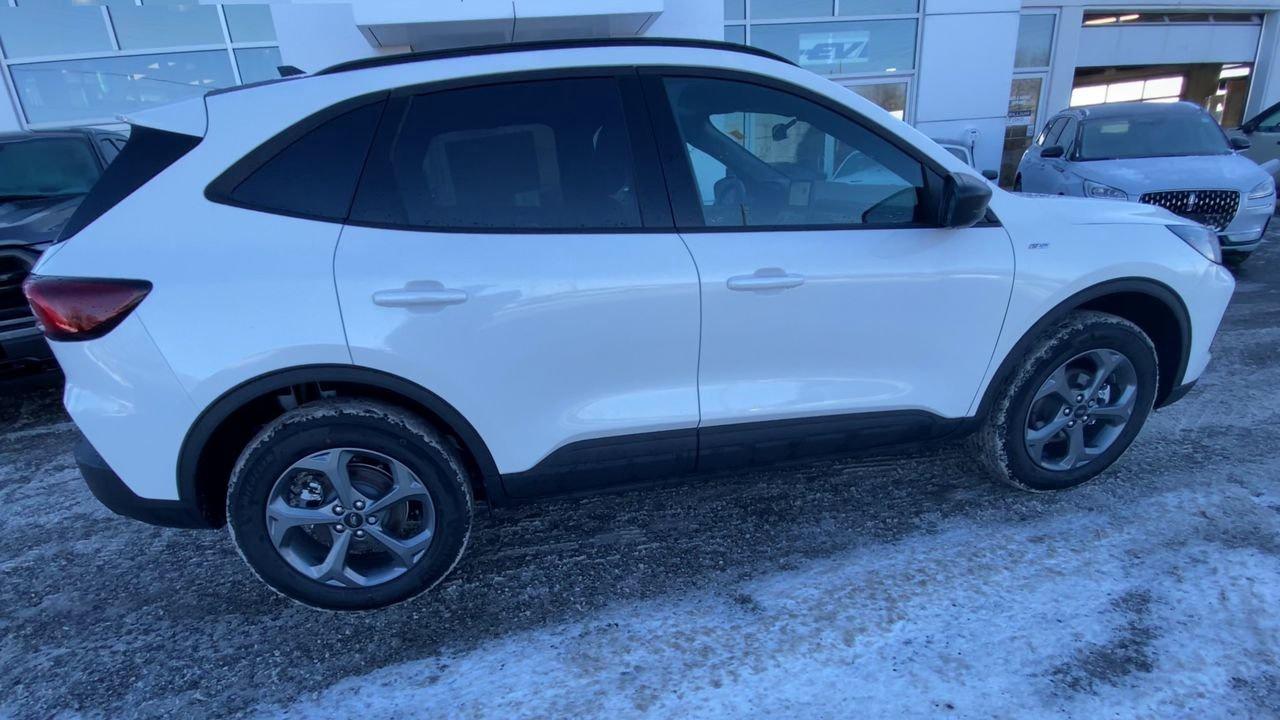 2026 Ford Escape ST-Line Photo