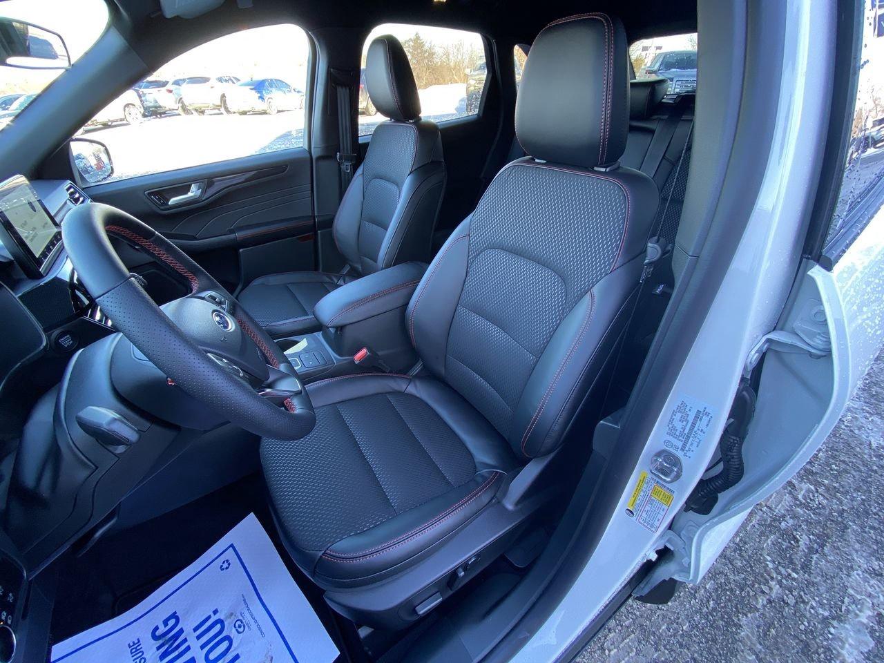 2026 Ford Escape ST-Line Photo