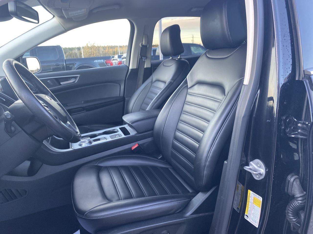 2022 Ford Edge SEL Photo