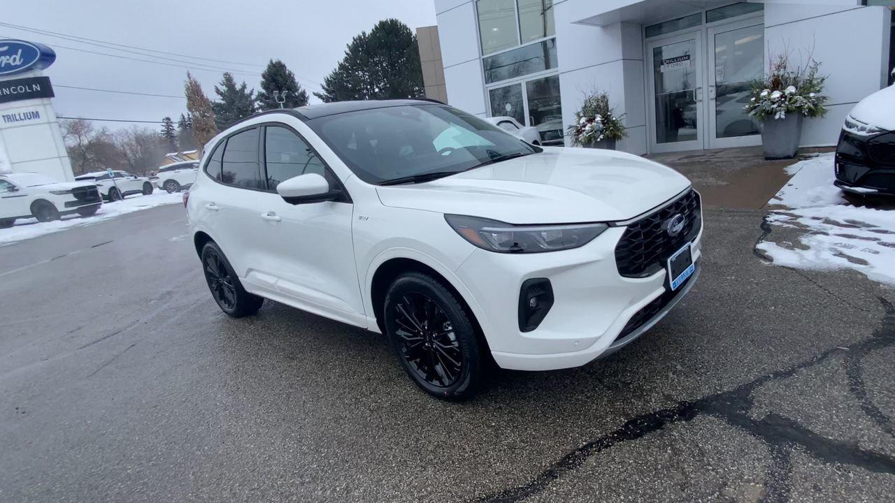 2026 Ford Escape ST-Line Select Photo