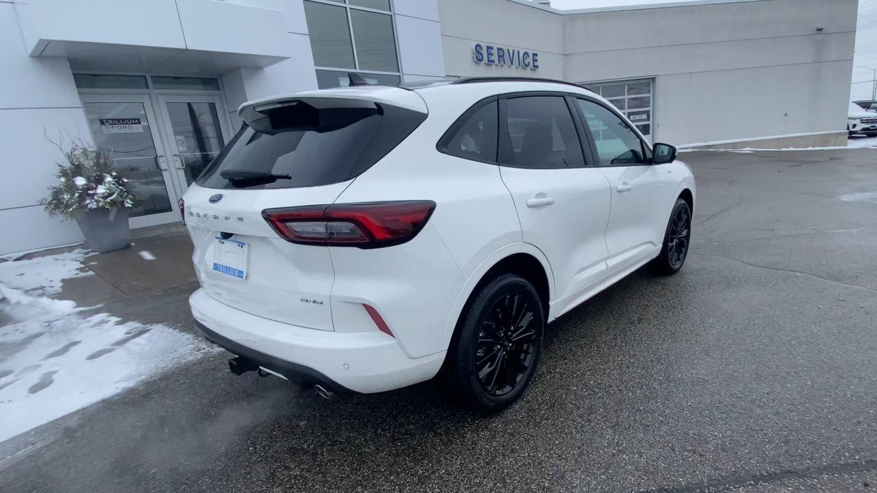 2026 Ford Escape ST-Line Select Photo