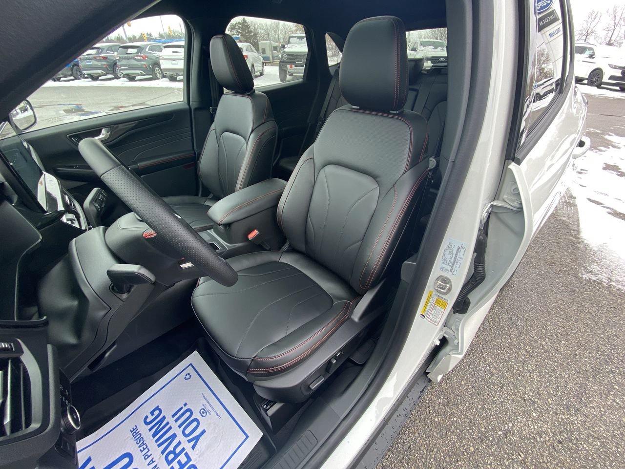 2026 Ford Escape ST-Line Select Photo