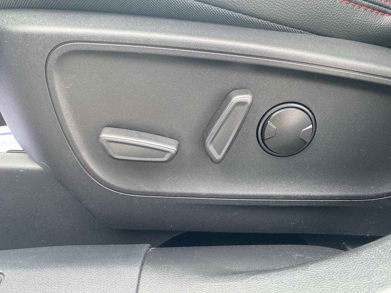 2026 Ford Escape ST-Line Select Photo