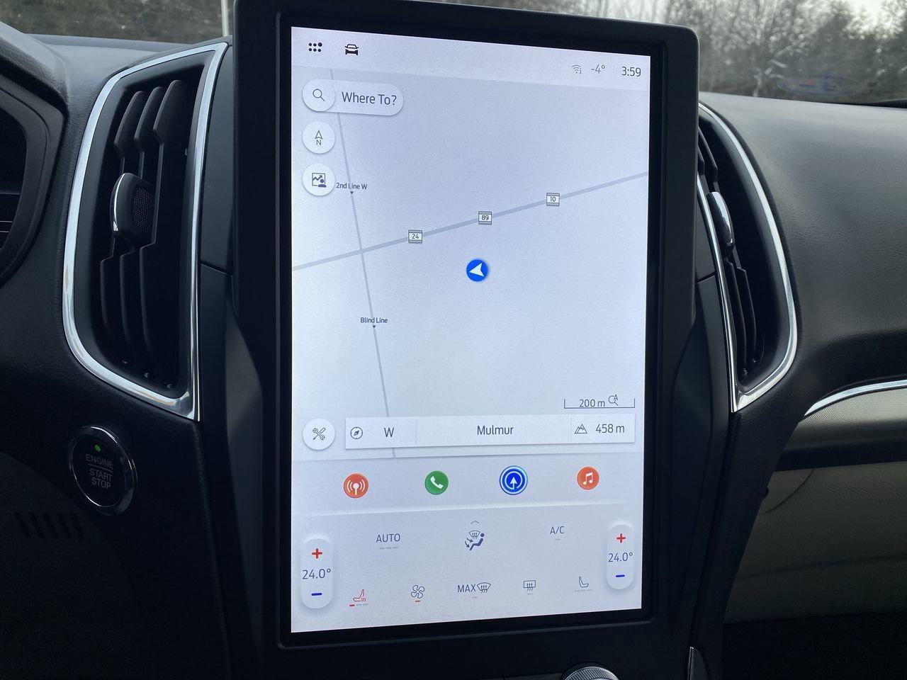 2022 Ford Edge Titanium Photo