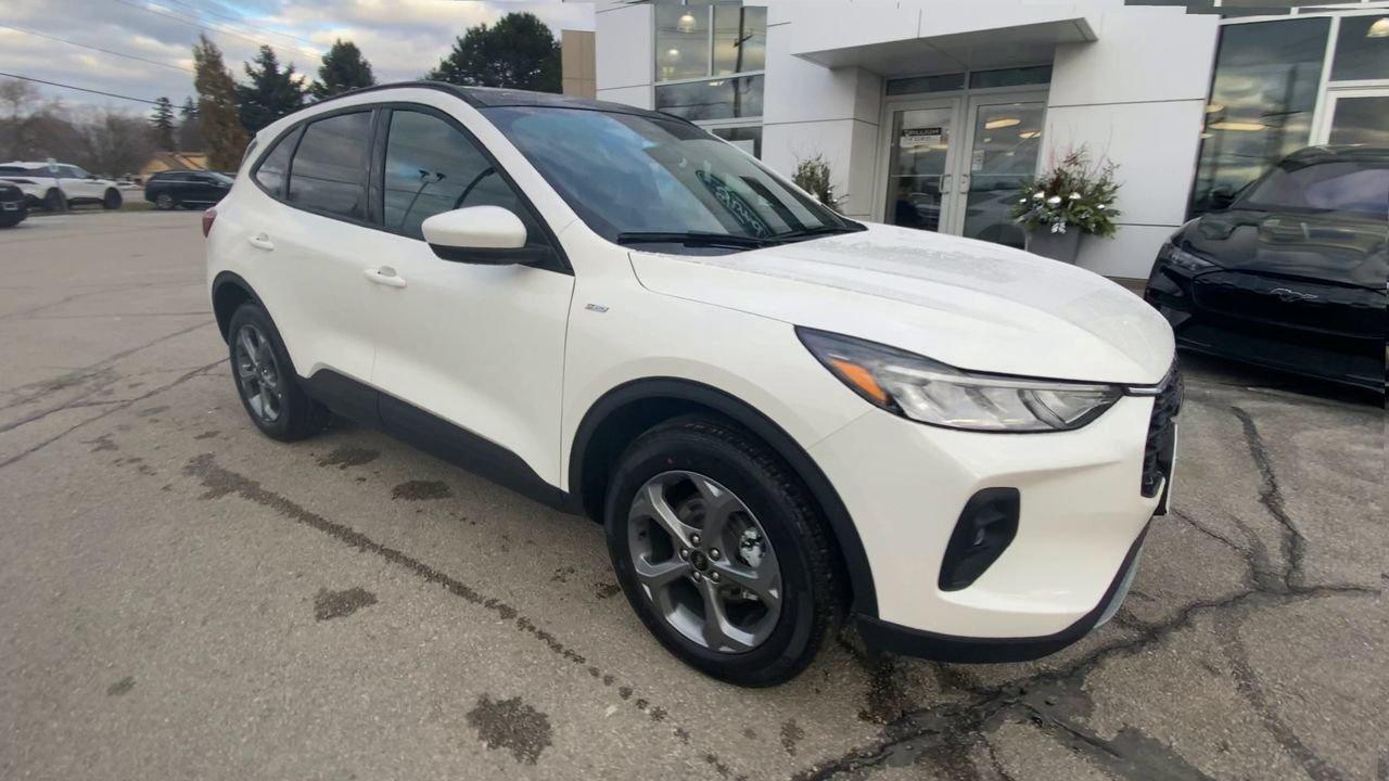 2026 Ford Escape ST-Line Select Photo