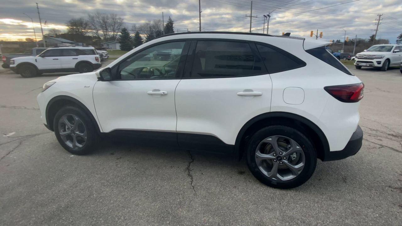 2026 Ford Escape ST-Line Select Photo