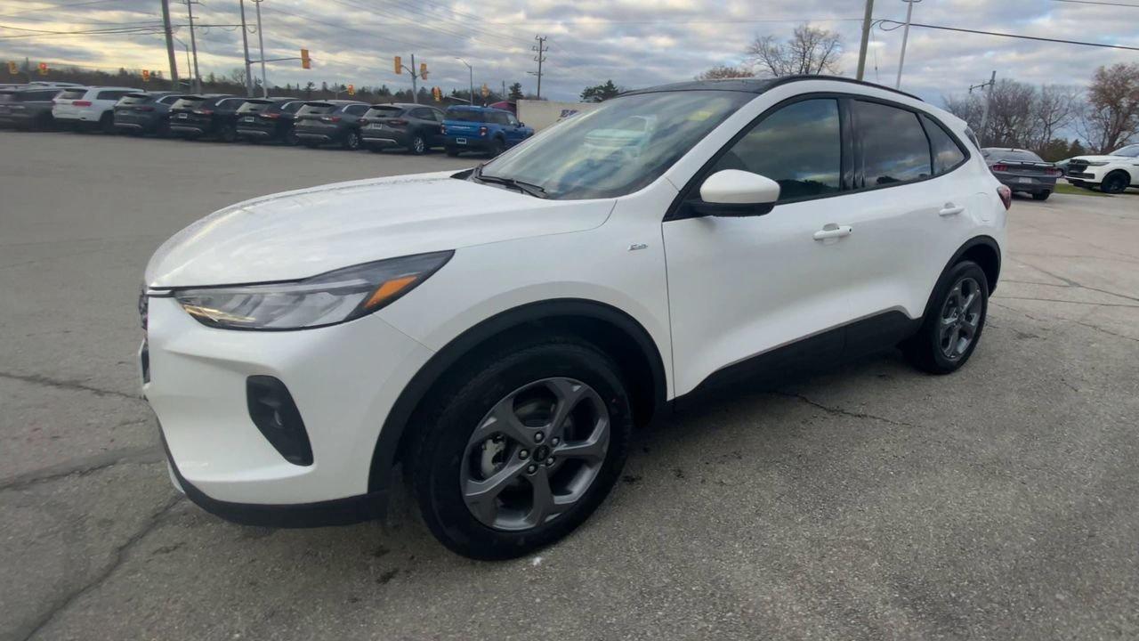 2026 Ford Escape ST-Line Select Photo