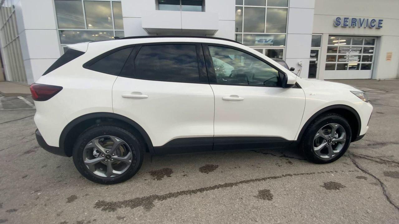 2026 Ford Escape ST-Line Select Photo