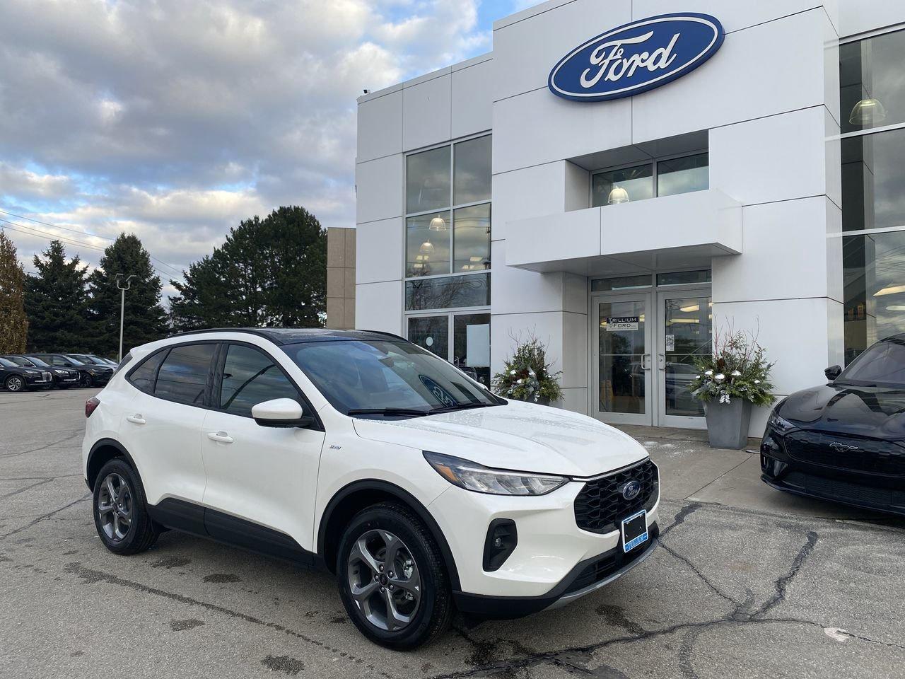 2026 Ford Escape ST-Line Select Photo