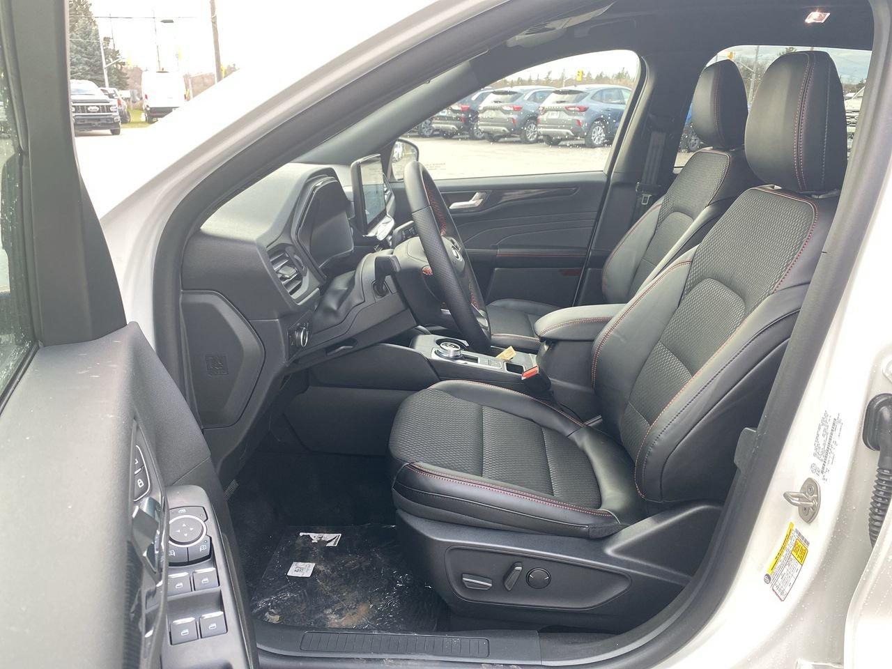 2026 Ford Escape ST-Line Select Photo