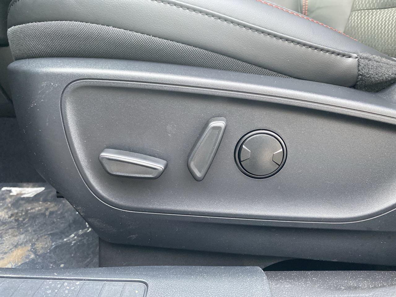 2026 Ford Escape ST-Line Select Photo