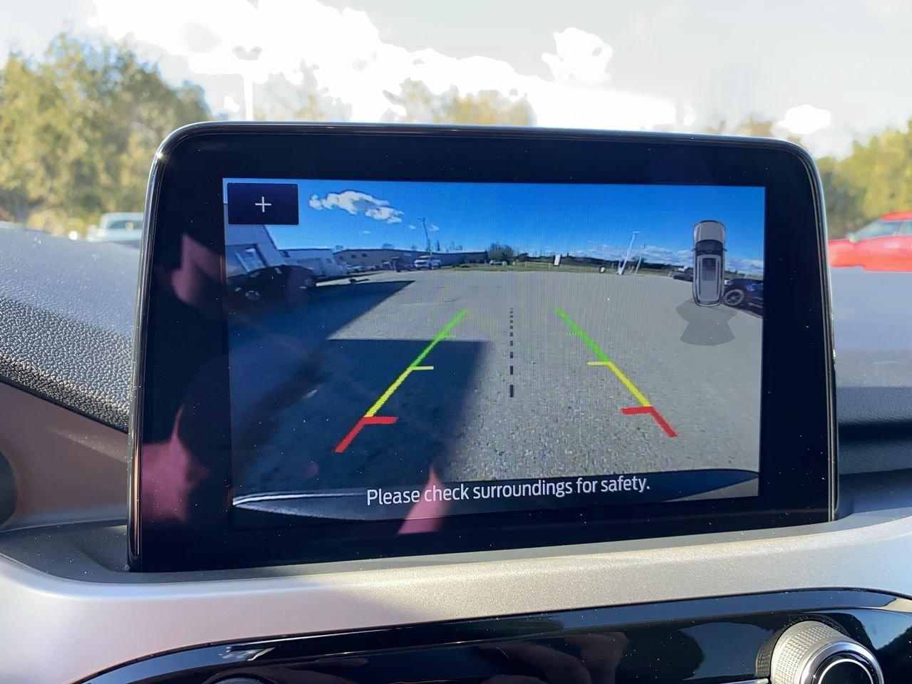 2022 Ford Escape SE Photo