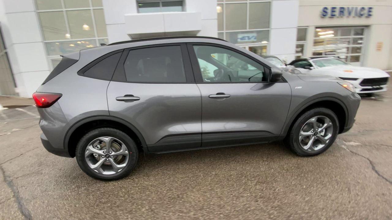 2026 Ford Escape ST-Line Photo