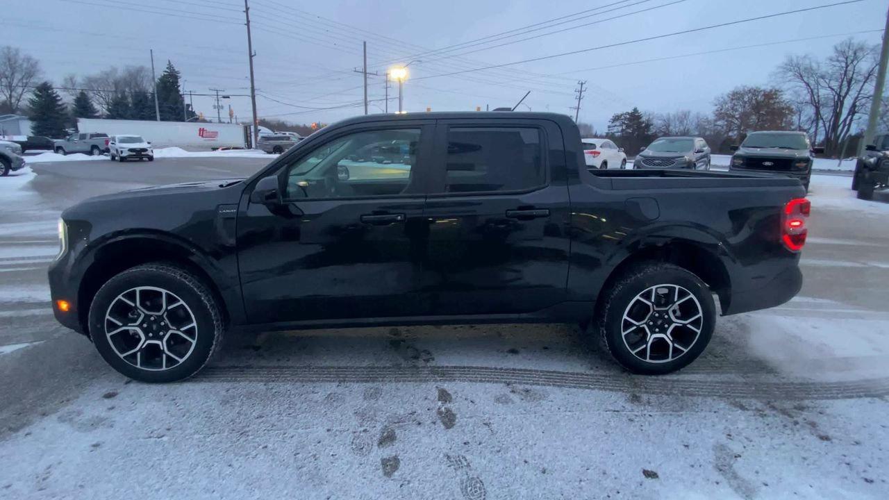 2026 Ford Maverick Lariat Photo