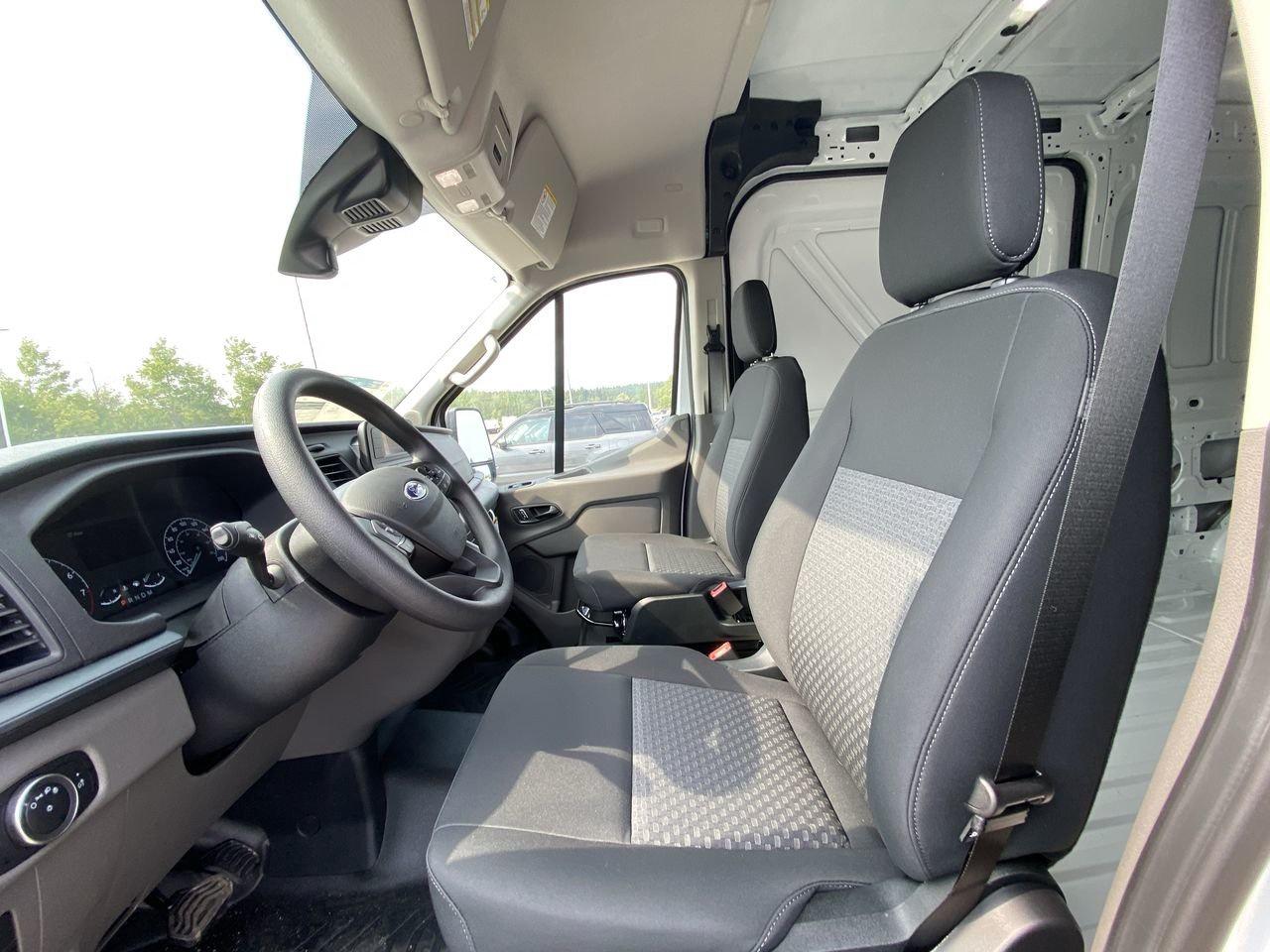 2025 Ford Transit T250 PASS SLIDE 148 Photo