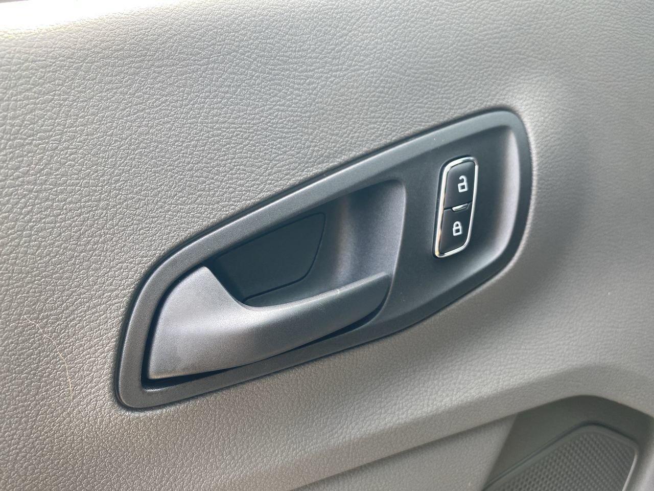 2025 Ford Transit T250 PASS SLIDE 148 Photo