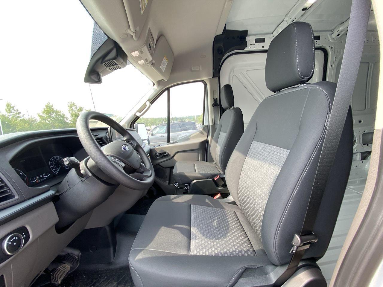 2025 Ford Transit T250 PASS SLIDE 148 Photo