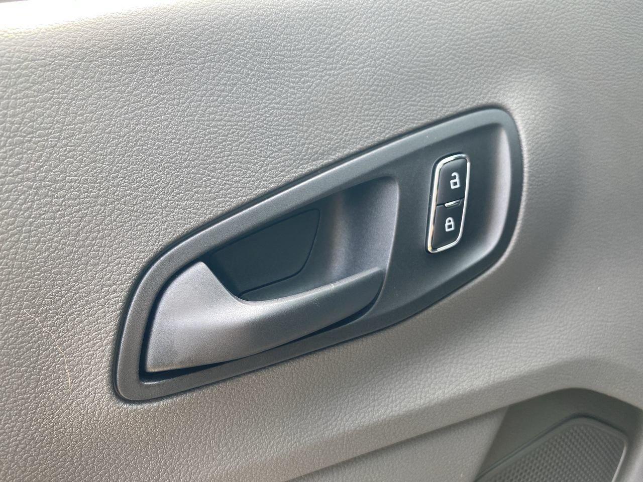 2025 Ford Transit T250 PASS SLIDE 148 Photo