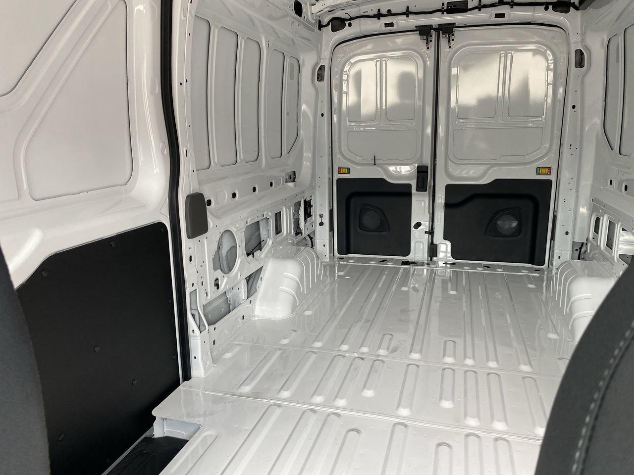 2025 Ford Transit T250 PASS SLIDE 148 Photo