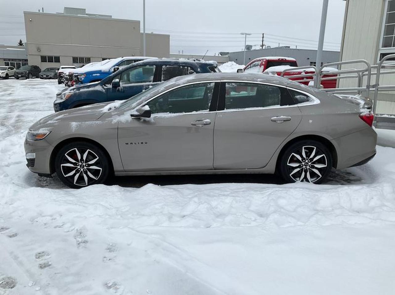 2022 Chevrolet Malibu RS Photo2