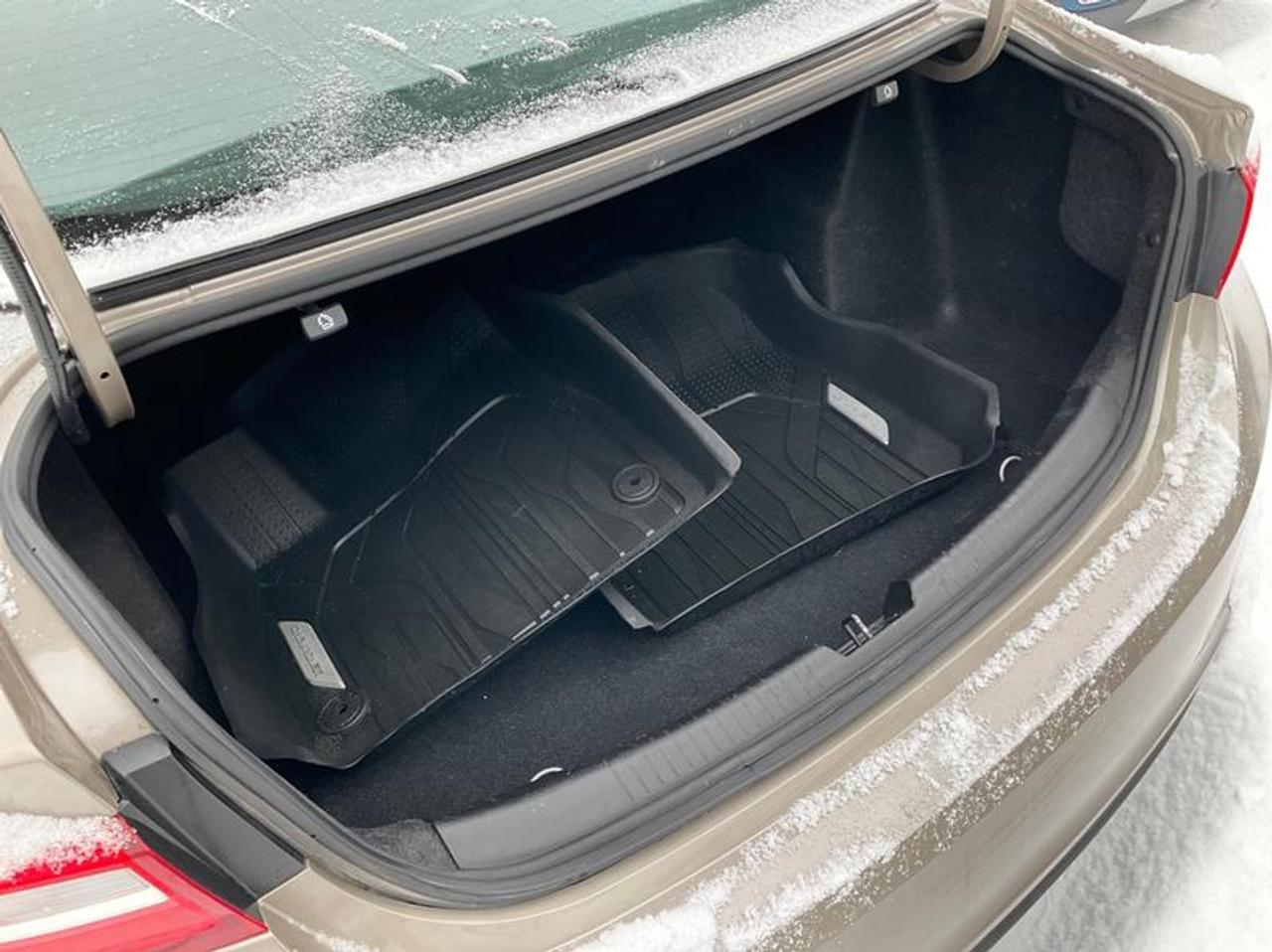 2022 Chevrolet Malibu RS Photo