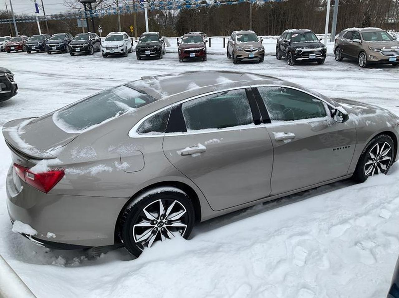 2022 Chevrolet Malibu RS Photo