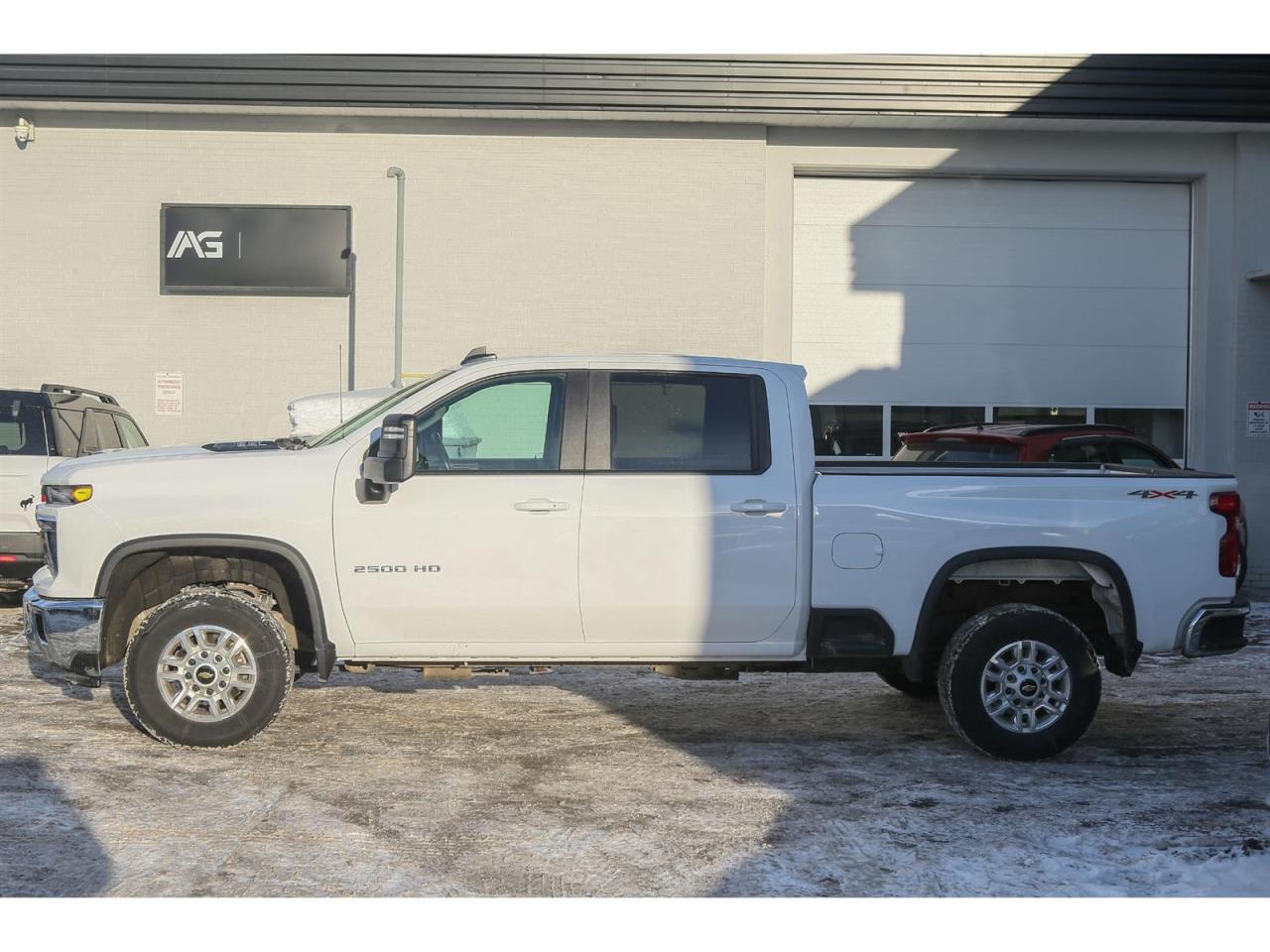 2025 Chevrolet Silverado 2500 HD LT Crew Cab Long Box 4WD Photo