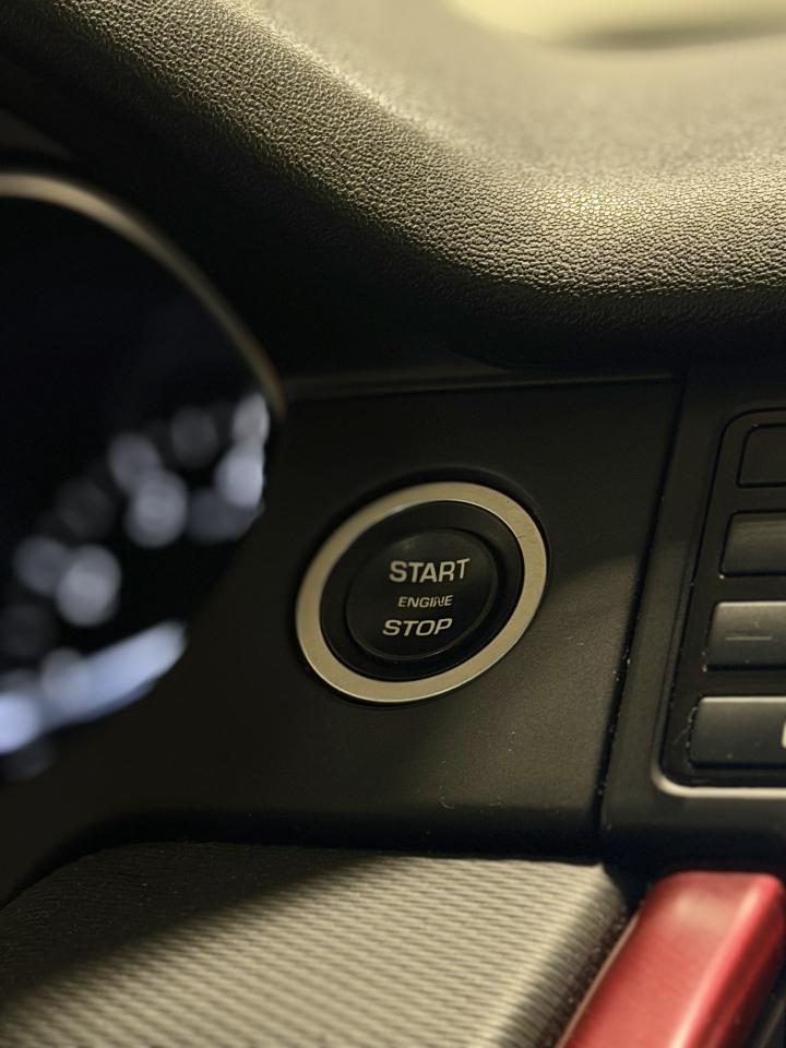 2019 Land Rover Discovery Sport HSE 4WD 286hp Photo