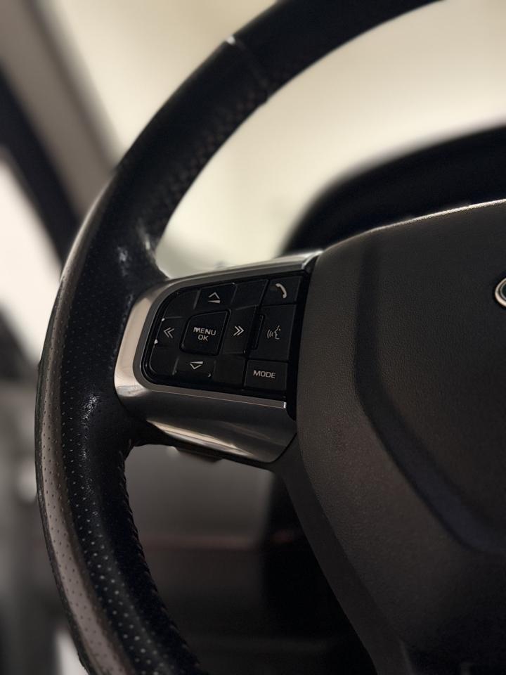 2019 Land Rover Discovery Sport HSE 4WD 286hp Photo