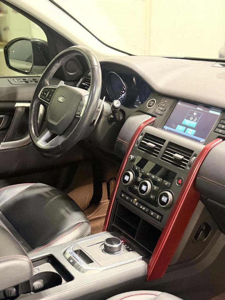 2019 Land Rover Discovery Sport HSE 4WD 286hp Photo