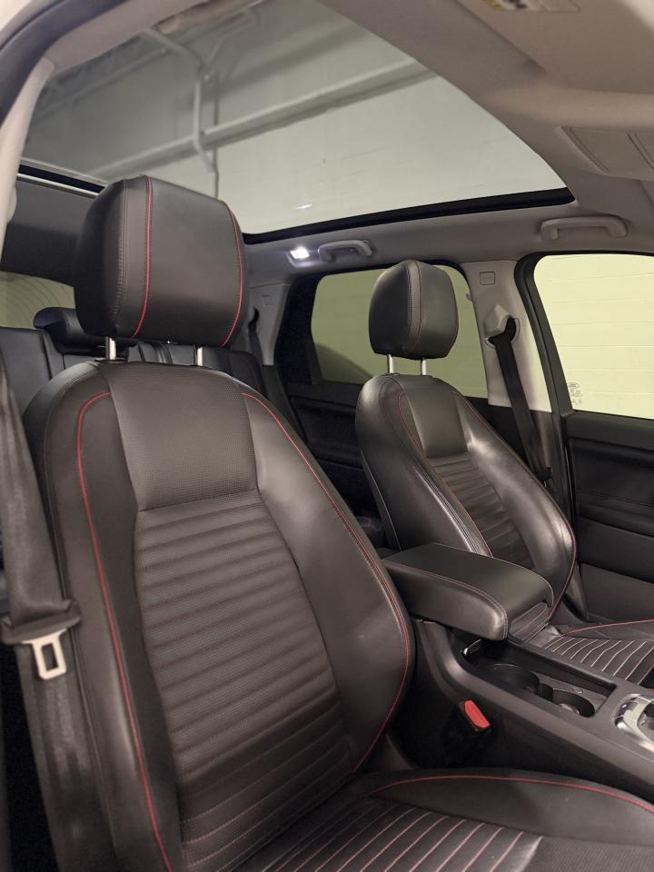 2019 Land Rover Discovery Sport HSE 4WD 286hp Photo