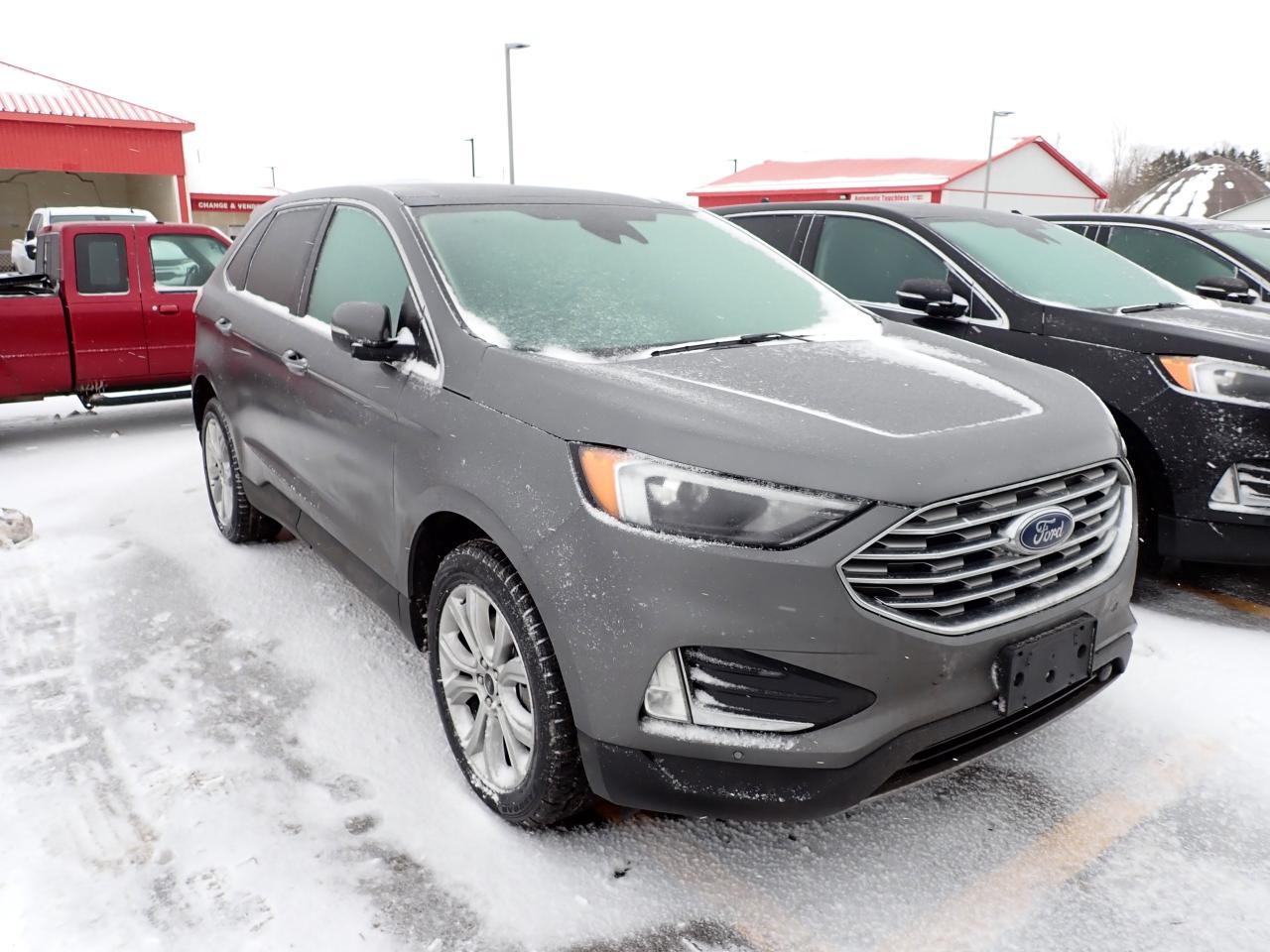 2024 Ford Edge Titanium AWD Photo