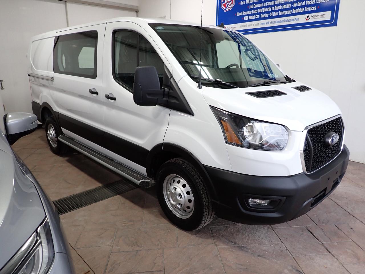 2024 Ford Transit Cargo Van 250 VAN LOW ROOF AWD Photo