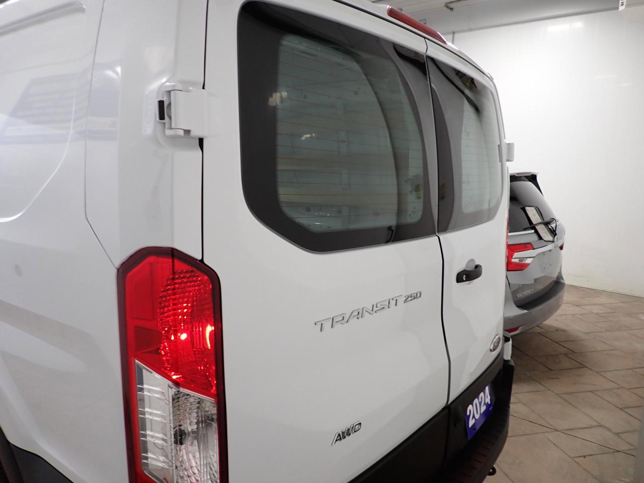 2024 Ford Transit Cargo Van 250 VAN LOW ROOF AWD Photo