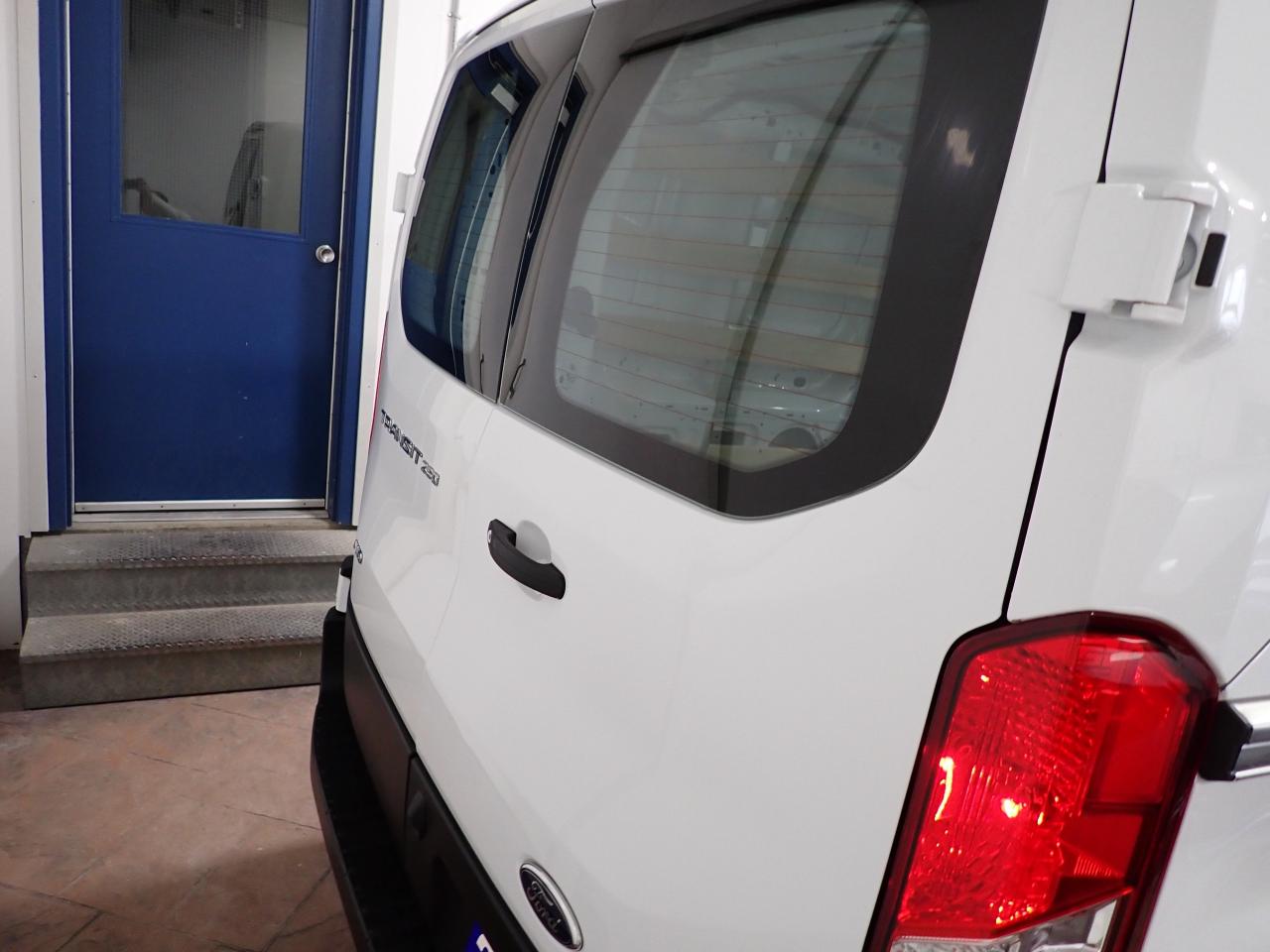 2024 Ford Transit Cargo Van 250 VAN LOW ROOF AWD Photo