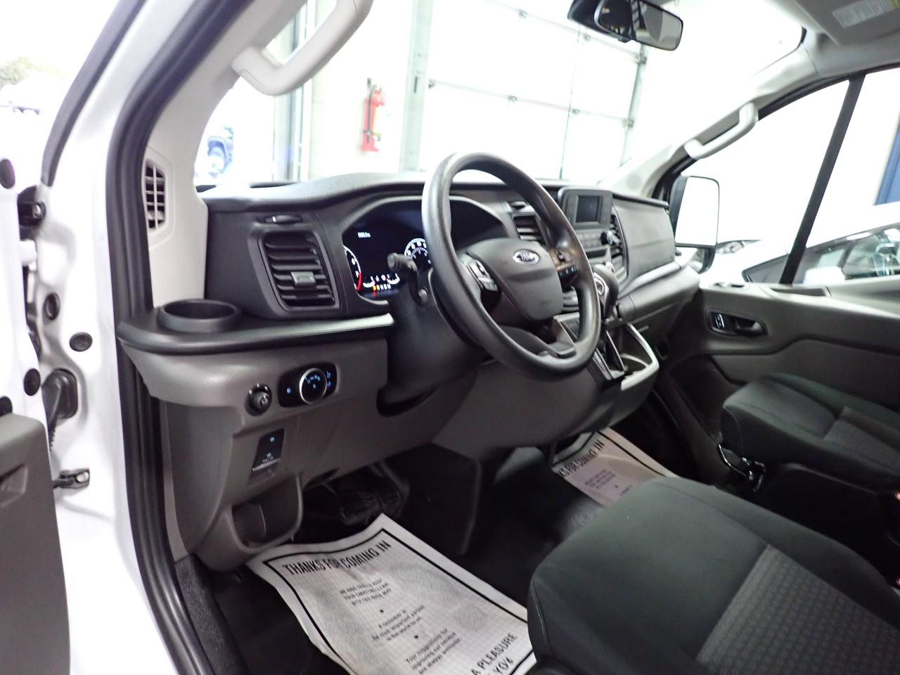 2024 Ford Transit Cargo Van 250 VAN LOW ROOF AWD Photo