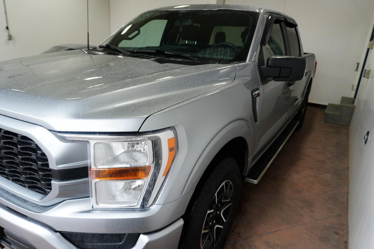 2022 Ford F-150 STX 4WD SuperCrew 5.5' Box Photo
