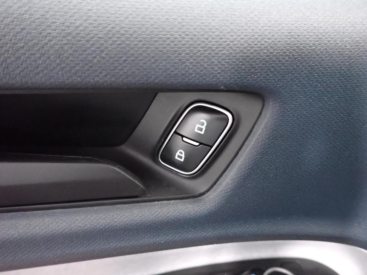 2023 Ford Maverick XLT AWD Photo