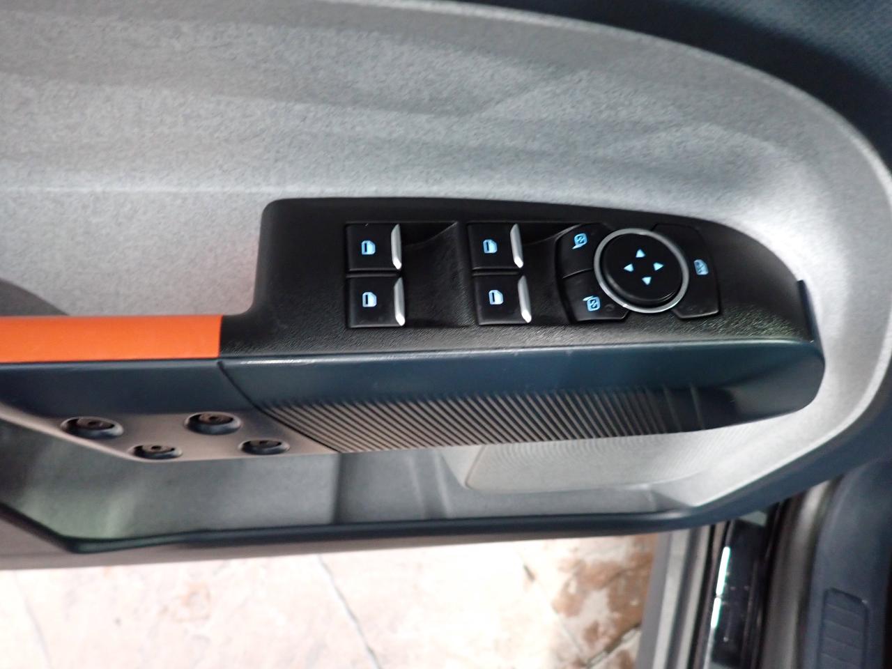 2023 Ford Maverick XLT AWD Photo