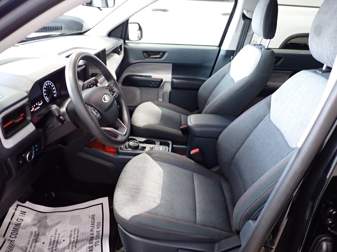 2023 Ford Maverick XLT AWD Photo