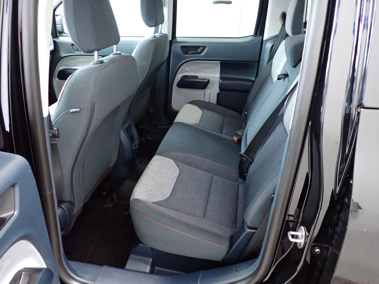 2023 Ford Maverick XLT AWD Photo