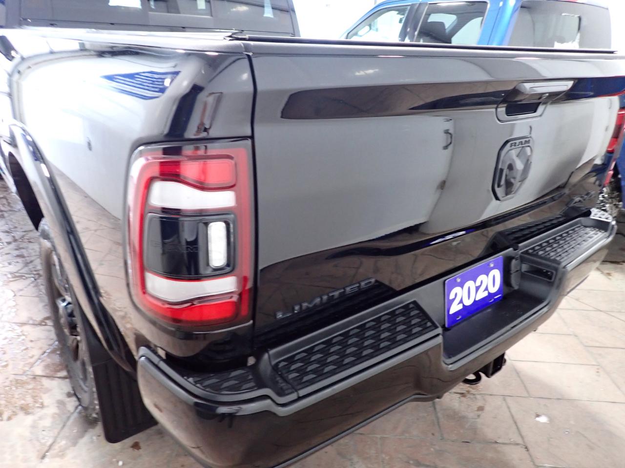 2020 RAM 3500 Limited 4WD CREW CAB LEATHER NAVI SUNROOF 6'4 BOX *DIESEL* Photo