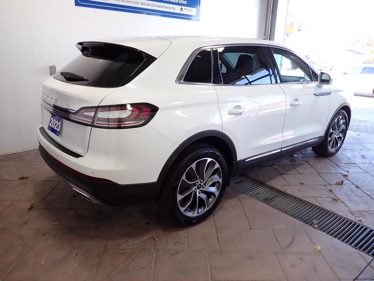 2023 Lincoln Nautilus Reserve AWD LEATHER NAVI SUNROOF Photo