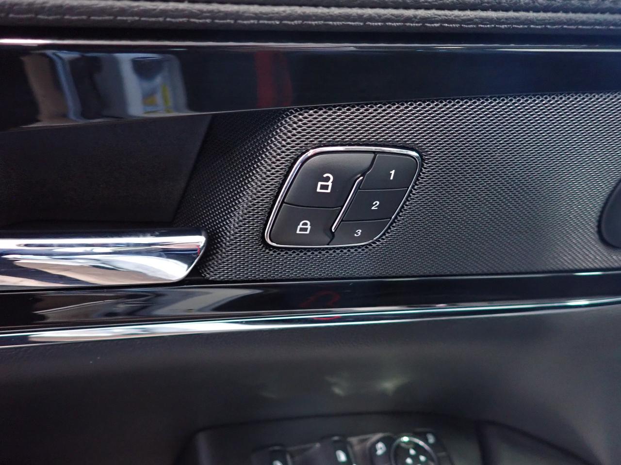 2023 Lincoln Nautilus Reserve AWD LEATHER NAVI SUNROOF Photo