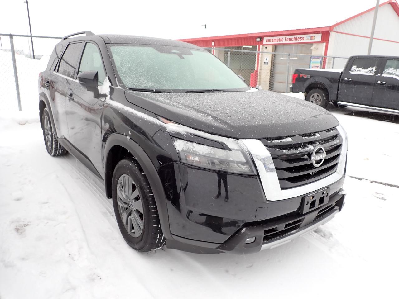 2024 Nissan Pathfinder SV 4WD Photo0